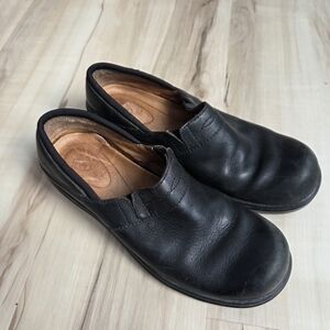 Women's Ariat Black Leather Slip On Shoes Clogs 7.5